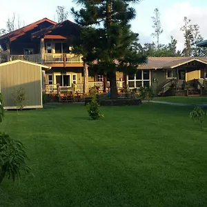 Robbrecht Troost Pottery , Pahoa United States